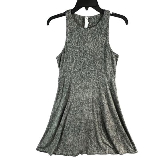 Athleta Santorini Thera Dress Womens XS Mojave Olive Abstract Fit Flare Travel - Picture 3 of 15